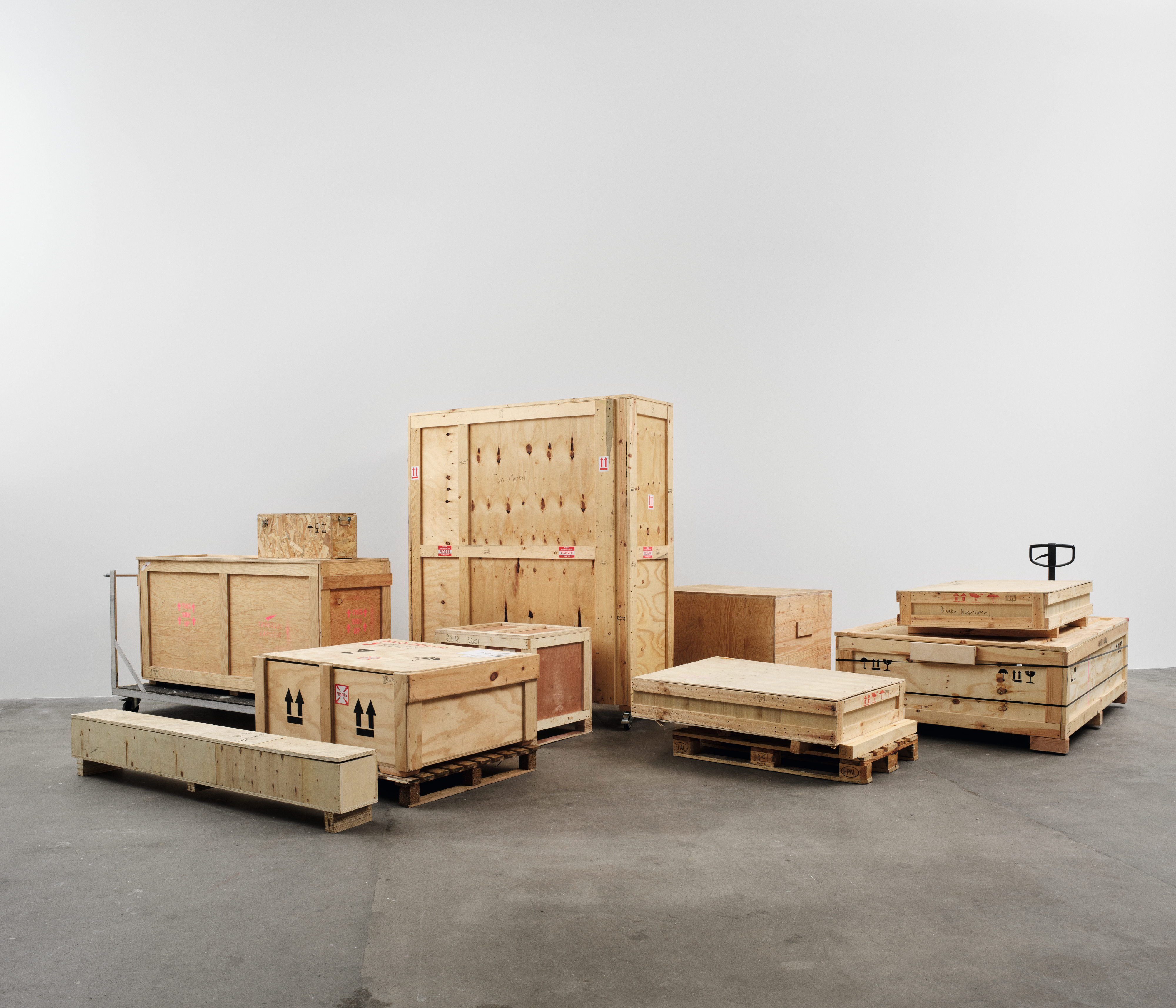 {{ 'Curators' || ('Labels.Kvadrat.Client.Campaign.NextCampaignPage' | translate) }}