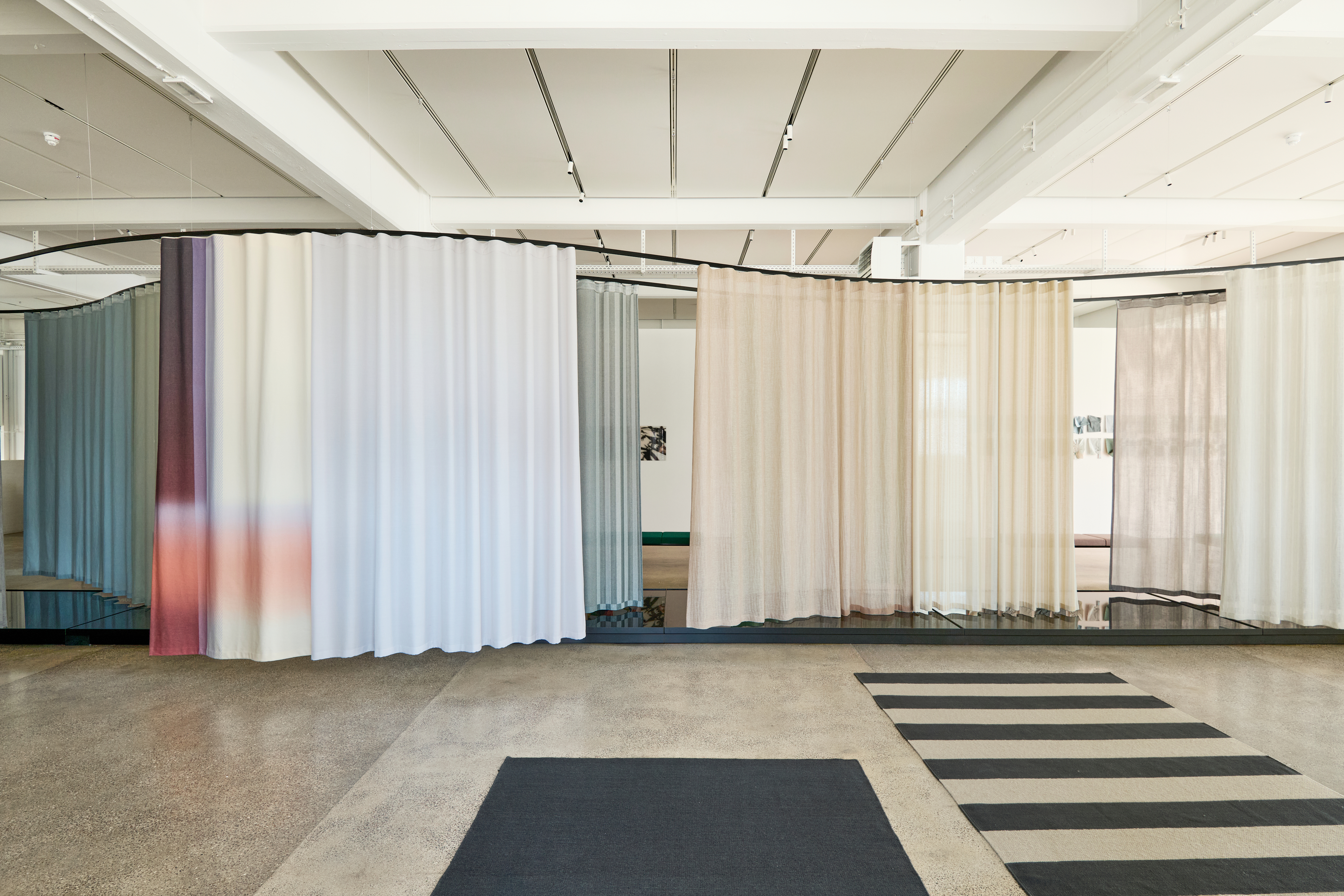 {{ 'About' || ('Labels.Kvadrat.Client.Campaign.NextCampaignPage' | translate) }}